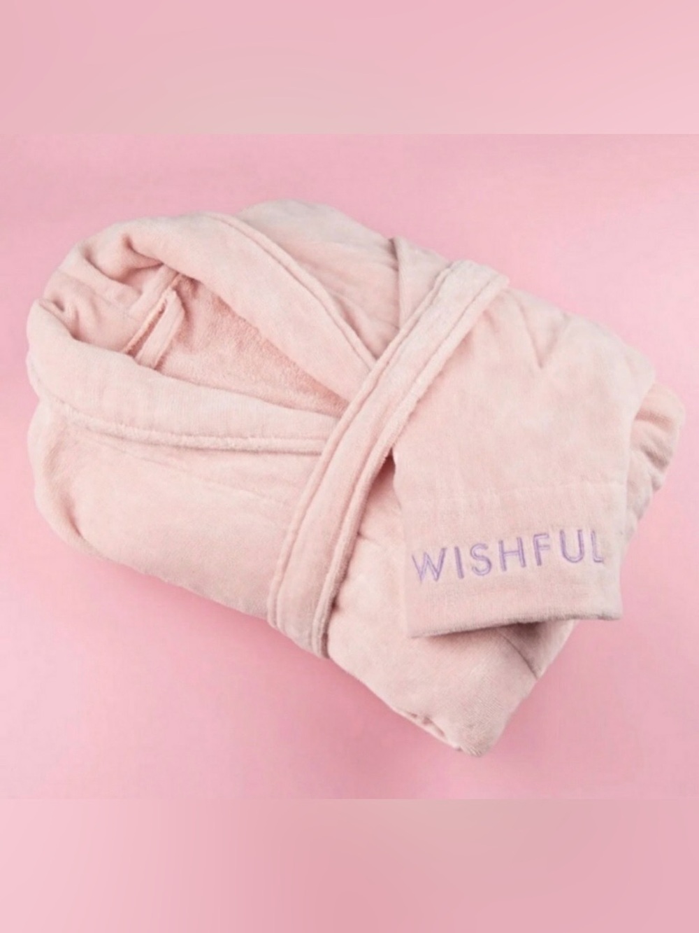 “LIMITED EDITION” HUDA BEAUTY WISHFUL BATHROBE